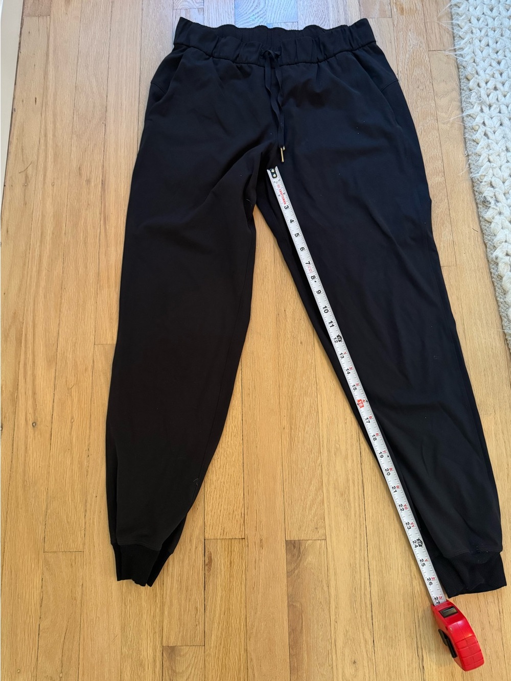Lululemon On the Fly Joggers, black, size 6